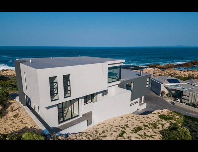 4 BEDROOM HOUSE FOR SALE IN PINNACLE POINT GOLF ESTATE